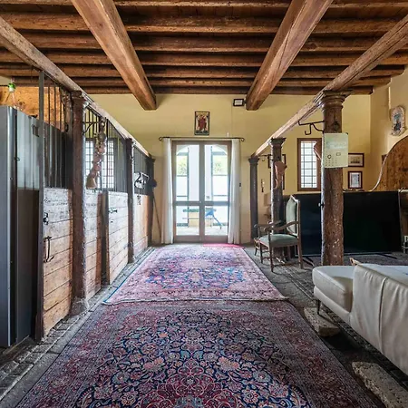 Big Scuderia Country Mansion 5500squarefeet Villa