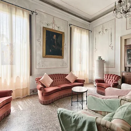 Big Scuderia Country Mansion 5500squarefeet Villa San Pietro Viminario